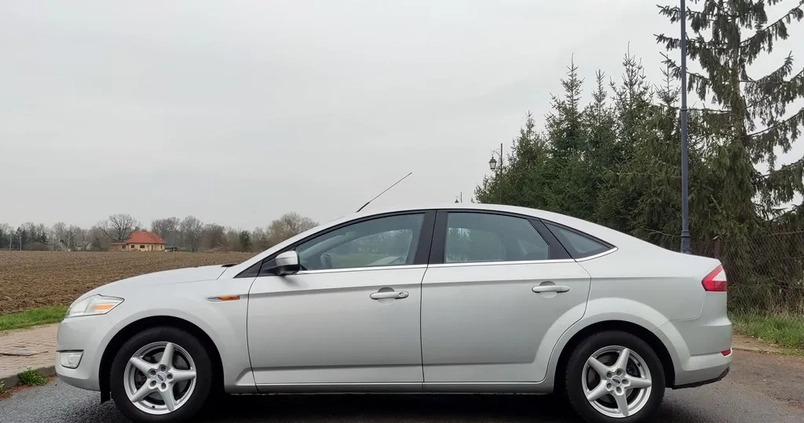 Ford Mondeo cena 27700 przebieg: 150000, rok produkcji 2009 z Ciechocinek małe 742